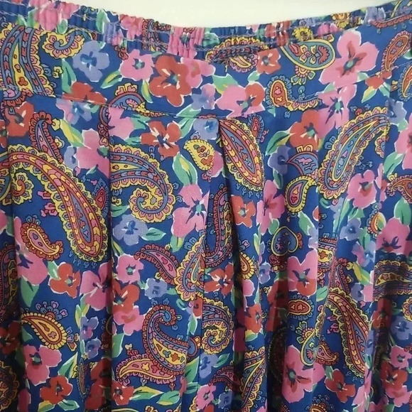 {Portraits by Northern Isles} Women's Vintage Paisley Floral Print Cullottes - Picture 6 of 12